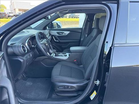 Used 2022 Chevrolet Blazer LT image 9
