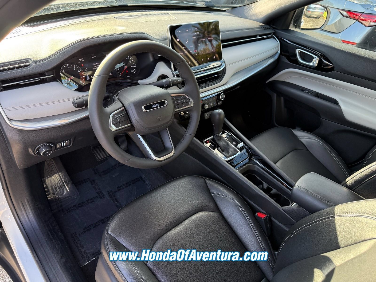 Used 2026 Jeep Compass Limited AWD/4WD image 21