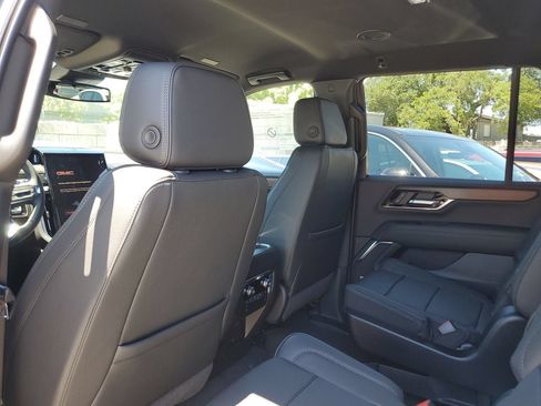 New 2026 GMC Yukon Denali RWD image 10
