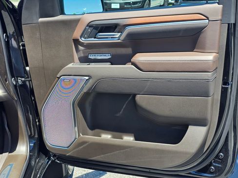 New 2026 GMC Sierra 1500 Denali w/ Denali Reserve Package AWD/4WD image 36