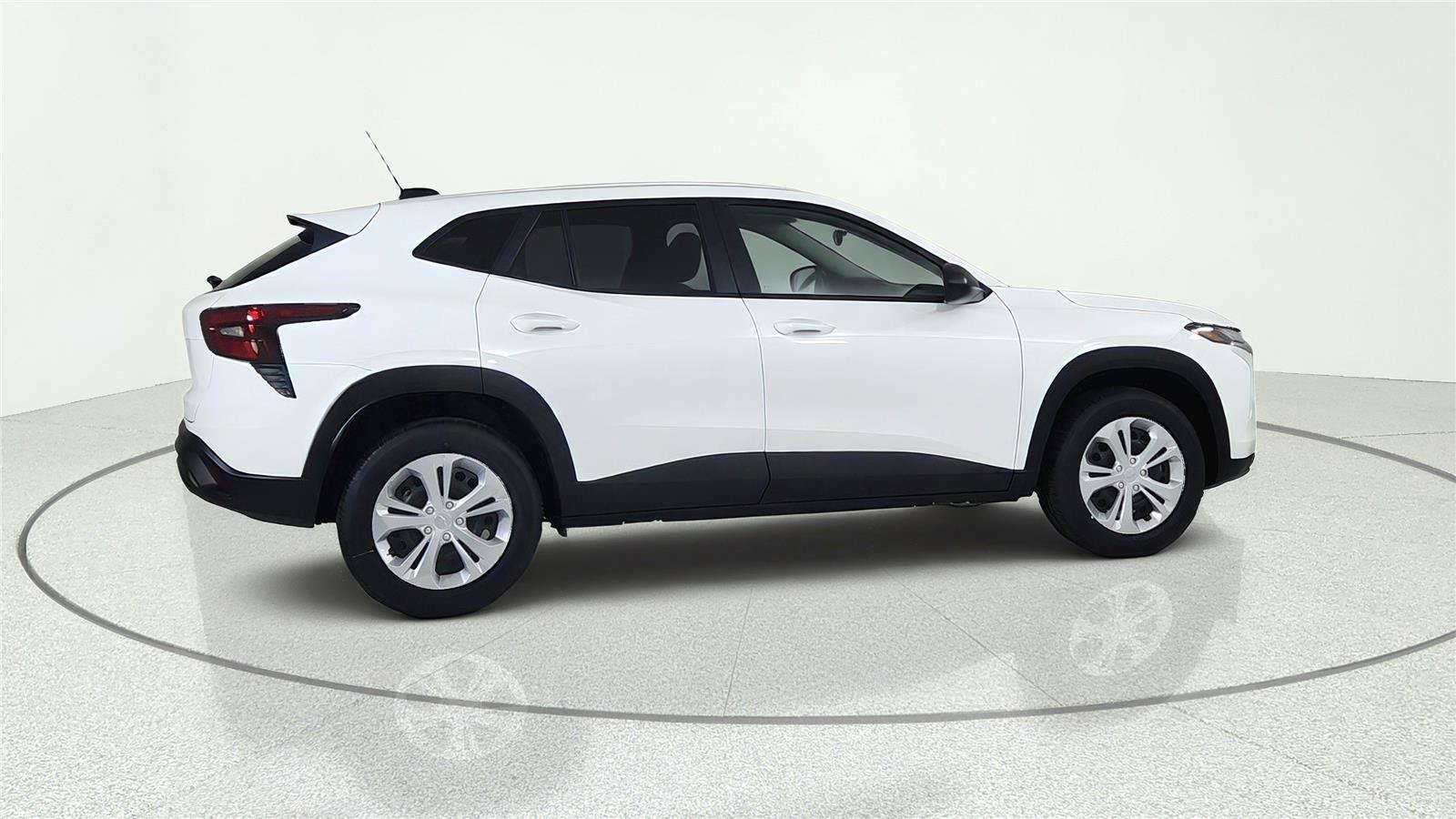 Used 2026 Chevrolet Trax LS FWD image 7