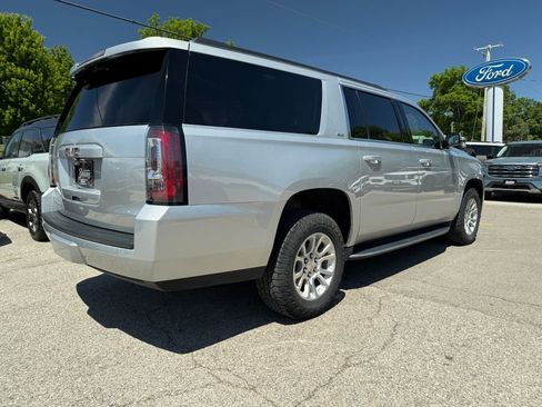 Used 2019 GMC Yukon XL SLT w/ Open Road Package AWD/4WD image 5