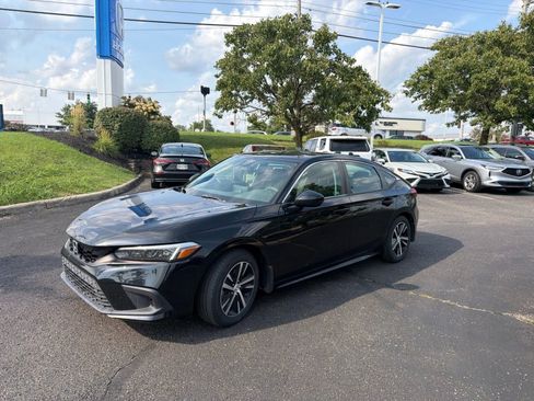 Used 2023 Honda Civic LX image 9