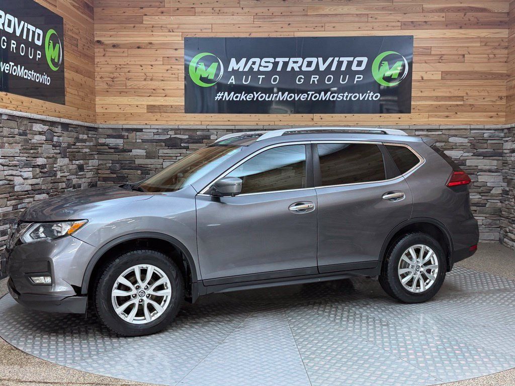 Used 2017 Nissan Rogue SV AWD/4WD image 11