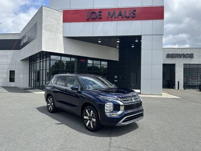 New 2025 Mitsubishi Outlander SE