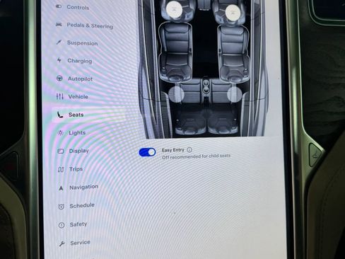 Used 2017 Tesla Model X 90D image 37