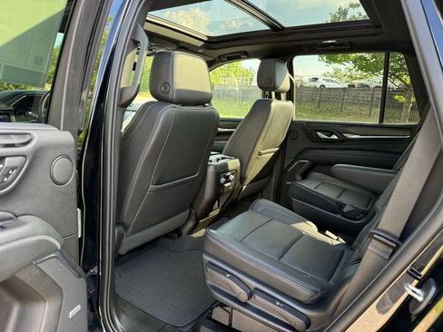 Used 2022 GMC Yukon Denali AWD/4WD image 25