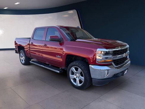 Used 2018 Chevrolet Silverado 1500 LT w/ Texas Edition image 7