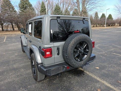 Used 2023 Jeep Wrangler Unlimited Sahara image 3