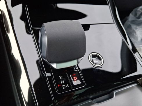 New 2025 Land Rover Range Rover Sport Dynamic SE image 24