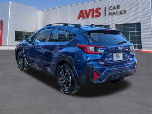 Used 2024 Subaru Crosstrek 2.0i Premium image 9