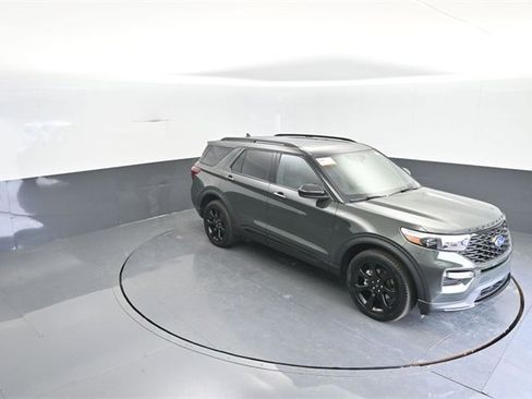 Used 2023 Ford Explorer ST-Line w/ Class IV Trailer Tow Package image 23