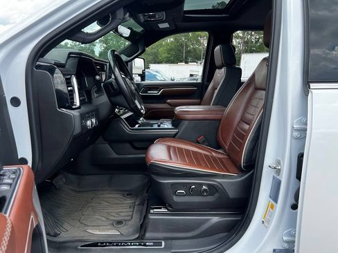 Used 2025 GMC Sierra 2500 Denali Ultimate AWD/4WD image 18