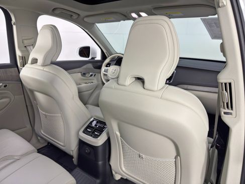 Used 2024 Volvo XC90 T8 Ultimate w/ Protection Package Premier image 38