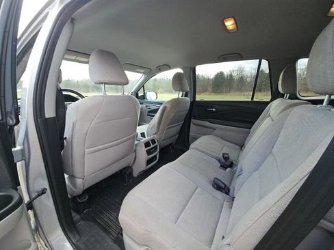 Used 2018 Honda Pilot EX image 14