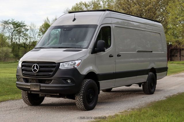 Used 2023 Mercedes-Benz Sprinter 2500 image 14