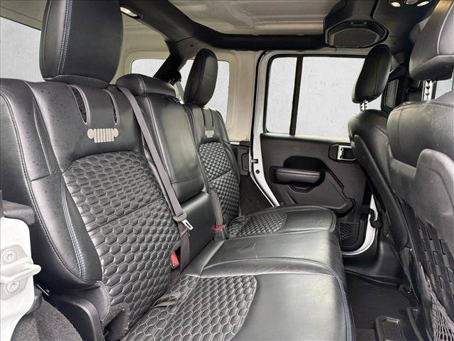 Used 2021 Jeep Wrangler Unlimited Rubicon 4xe AWD/4WD image 25