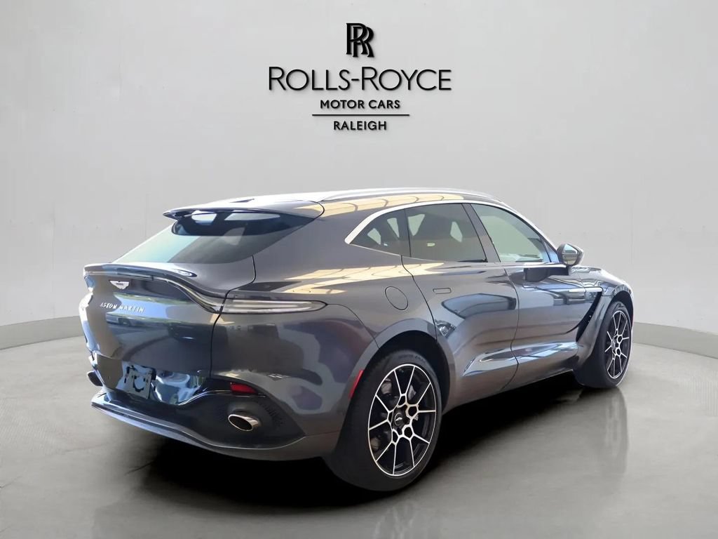 Used 2022 Aston Martin DBX AWD/4WD image 4