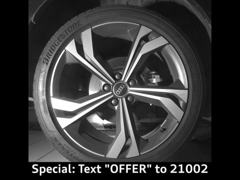 Certified 2024 Audi Q3 2.0T Premium Plus w/ Premium Plus Package AWD/4WD image 11