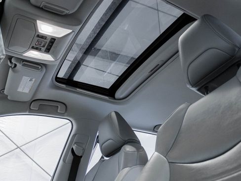 Used 2019 Toyota RAV4 XLE Premium w/ All Weather Liner Package image 25