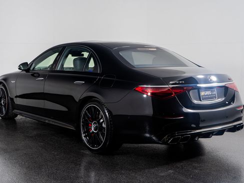 Used 2025 Mercedes-Benz S 63 AMG S w/ AMG Night Package image 15