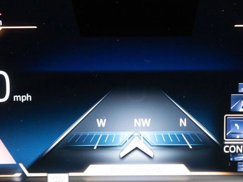 Used 2023 BMW X7 M60i w/ Executive Package image 82