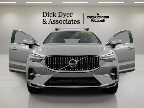 Certified 2023 Volvo XC60 T8 Ultimate image 8