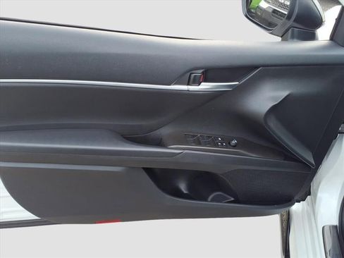Used 2023 Toyota Camry XSE image 19