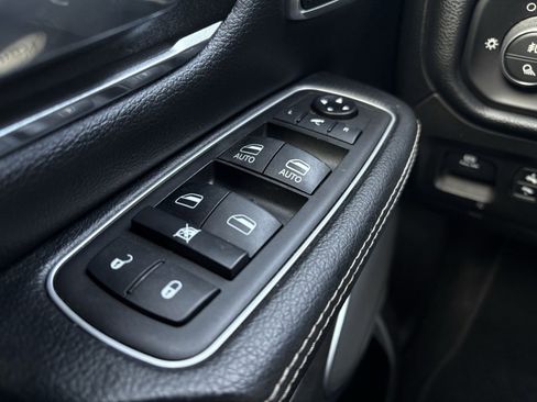 Used 2021 RAM 1500 Laramie image 12