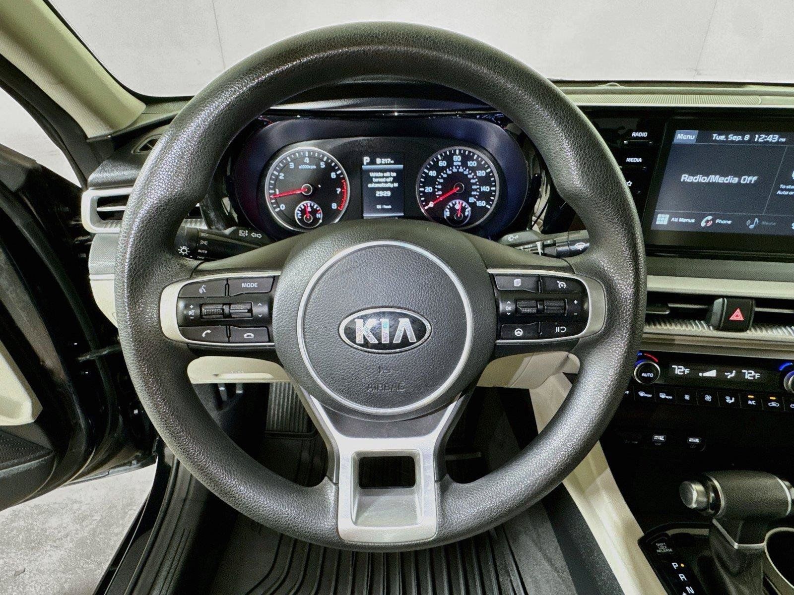 Used 2021 Kia K5 LXS FWD image 9