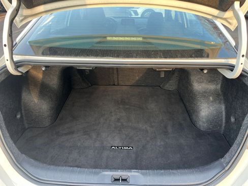 Used 2025 Nissan Altima 2.5 SV image 31