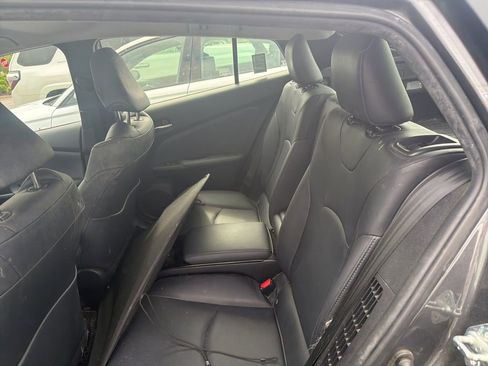 Used 2017 Toyota Prius Prime Premium FWD image 8