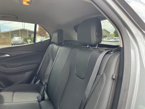 Used 2025 Buick Encore GX Preferred FWD image 38