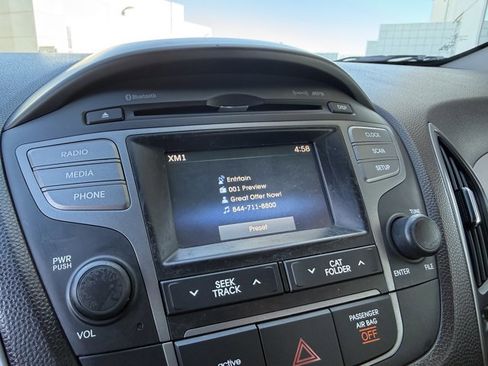 Used 2015 Hyundai Tucson SE image 19