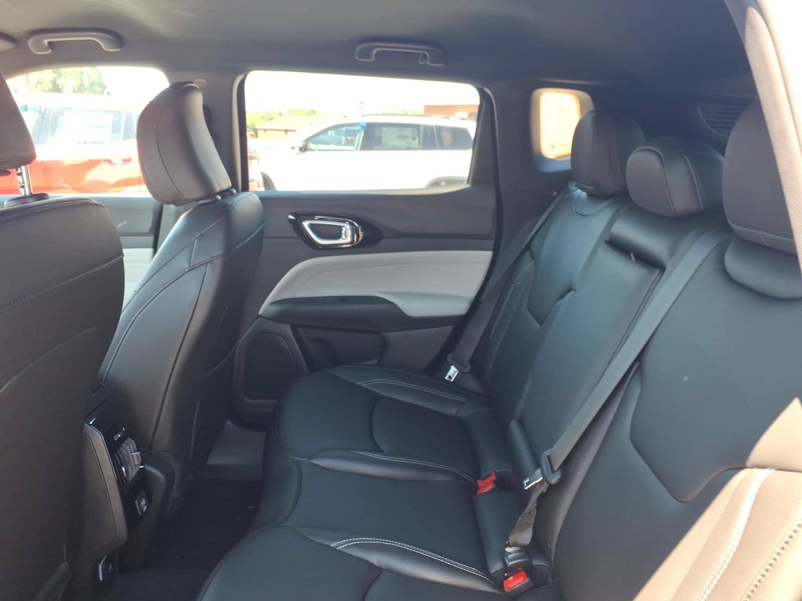 New 2026 Jeep Compass Limited AWD/4WD image 7