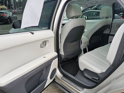 Used 2023 Hyundai Ioniq 5 Limited image 13