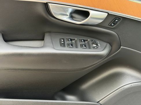 Used 2024 Volvo XC90 B5 Plus w/ Protection Package image 38