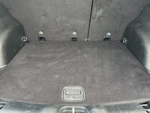 Used 2024 Jeep Compass Latitude image 16