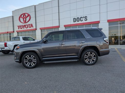 Used 2023 Toyota 4Runner Limited image 2