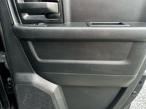 Used 2017 RAM 1500 Express RWD image 15