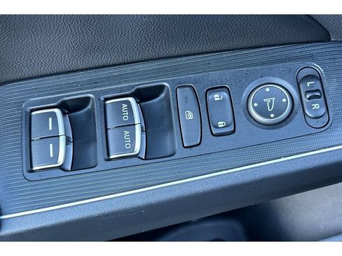 Used 2023 Honda Civic Touring image 12