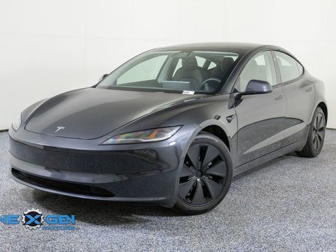 Used 2025 Tesla Model 3 Long Range AWD/4WD image 3