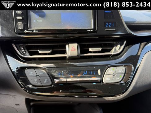 Used 2018 Toyota C-HR XLE image 24