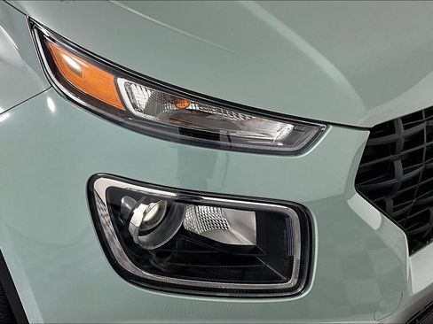 New 2026 Hyundai Venue SE FWD image 8