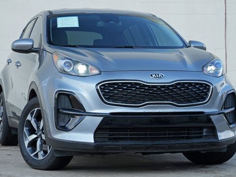 Used 2021 Kia Sportage LX FWD image 2