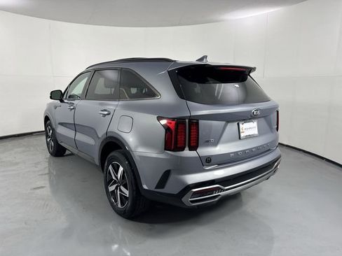 Used 2021 Kia Sorento EX w/ Panoramic Sunroof Package image 34