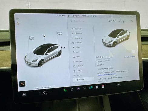 Used 2022 Tesla Model 3 Long Range AWD/4WD image 43