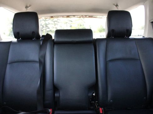 Used 2015 Toyota 4Runner 4WD image 17