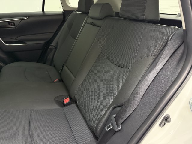 Used 2025 Toyota RAV4 LE FWD image 34