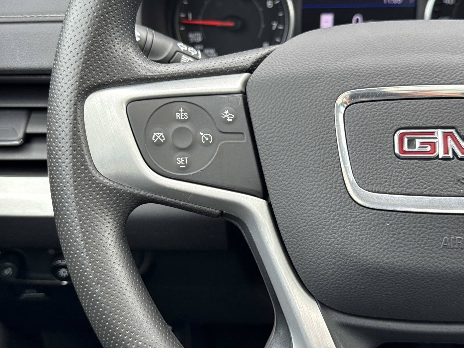 Used 2022 GMC Terrain SLE w/ Driver Convenience Package AWD/4WD image 10